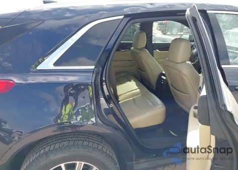 2017 Cadillac Xt5 Luxury z USA, uszkodzony, nr VIN 1GYKNDRS2HZ235524